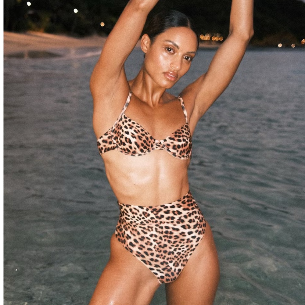 Monday Swimwear Leopard Print Bikini Brown and Black Top: Medium Bottom: Large